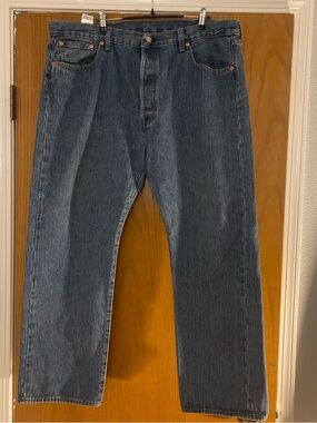 Levi's Men's Dark Blue Relaxed Fit Jeans